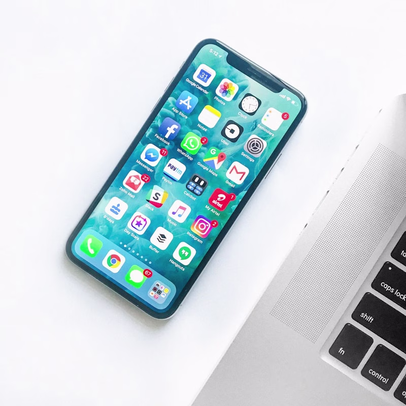 小米集团2025年全年业绩深度解析：营收破4500亿，汽车业务首次盈利